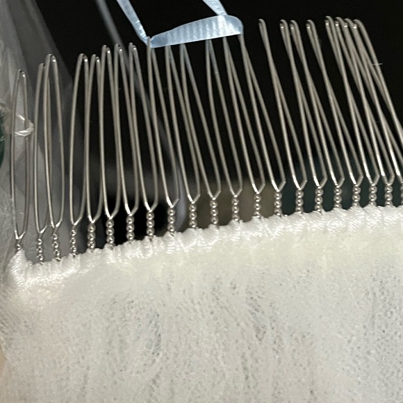 Cathedral Veil - Picture 3 of 3